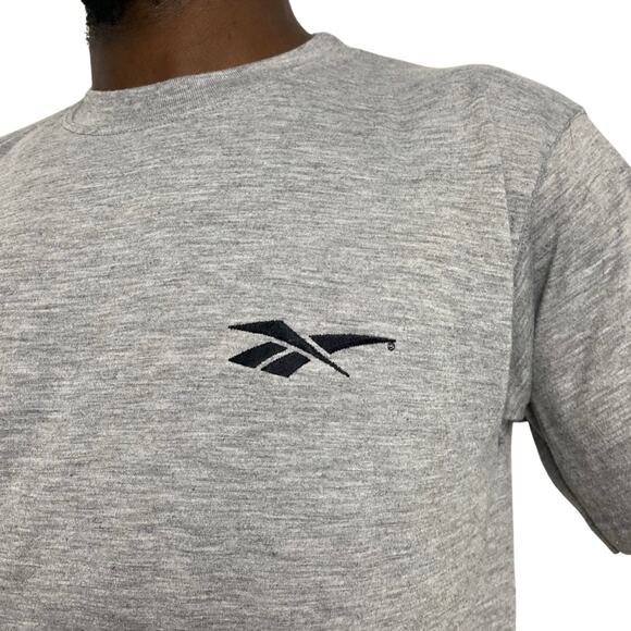 Vintage 90s reebok tee size large - Picture 2 of 4